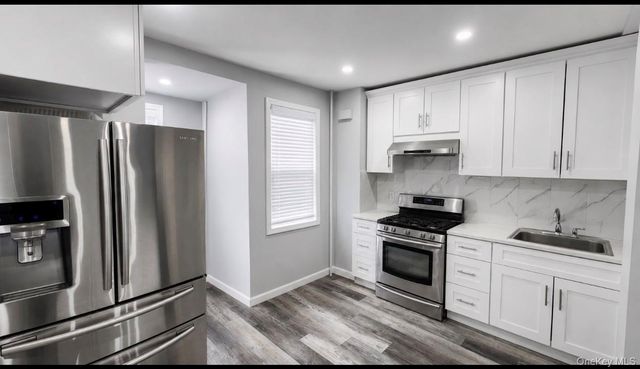 62-20 80th Road, Glendale, NY 11385