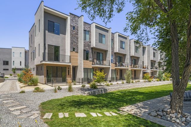 2618 Owl Rock Lane, Reno, NV 89503