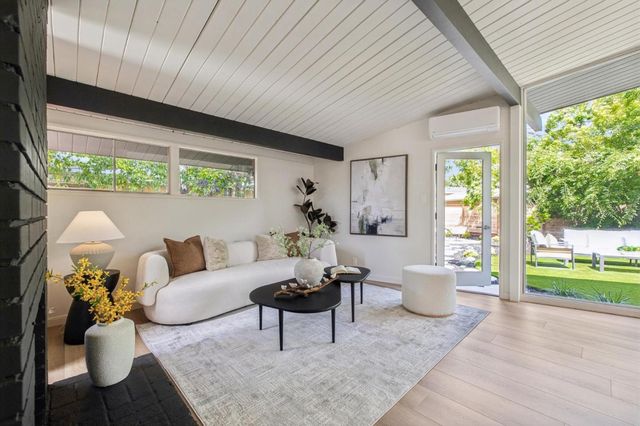 2731 Greer Road, Palo Alto, CA 94303