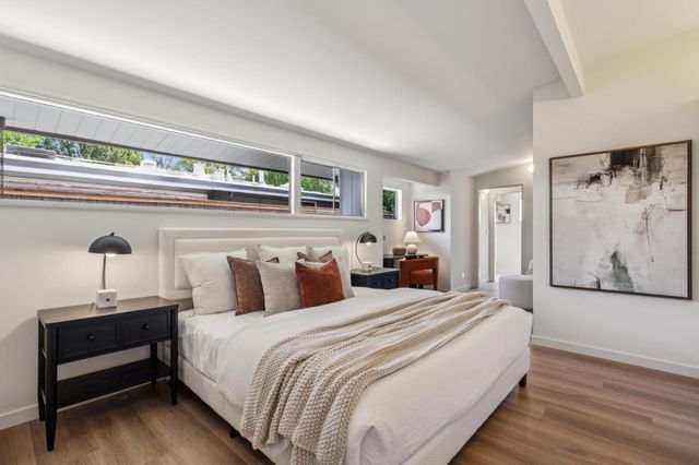 2731 Greer Road, Palo Alto, CA 94303