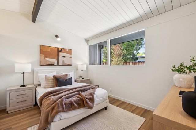 2731 Greer Road, Palo Alto, CA 94303