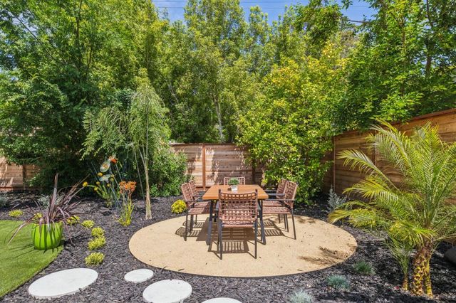 2731 Greer Road, Palo Alto, CA 94303