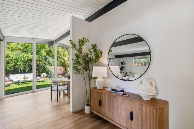 2731 Greer Road, Palo Alto, CA 94303