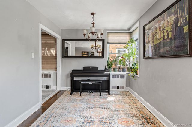209-15 18th Avenue 3D, Bayside, NY 11360