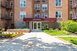 209-15 18th Avenue 3D, Bayside, NY 11360