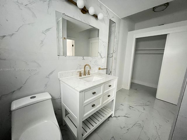 945 79th Ter 2, Miami Beach, FL 33141