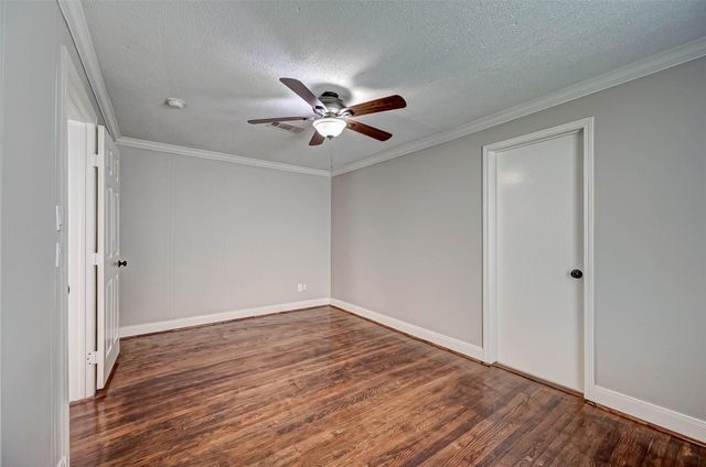 1510 Walton Street, Houston, TX 77009