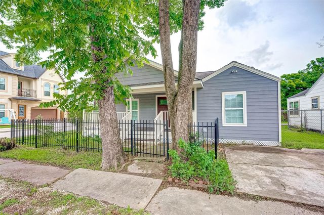 1510 Walton Street, Houston, TX 77009