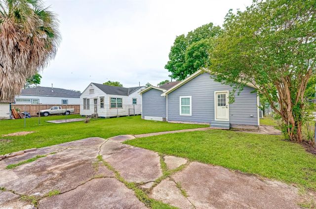 1510 Walton Street, Houston, TX 77009