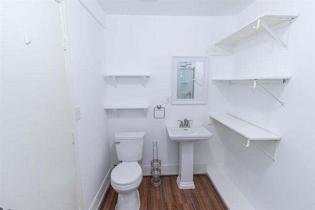 1510 Walton Street, Houston, TX 77009