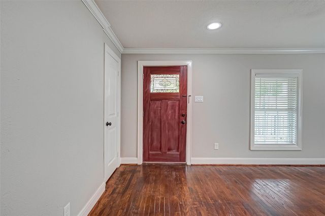 1510 Walton Street, Houston, TX 77009
