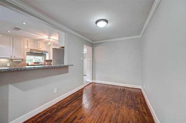1510 Walton Street, Houston, TX 77009