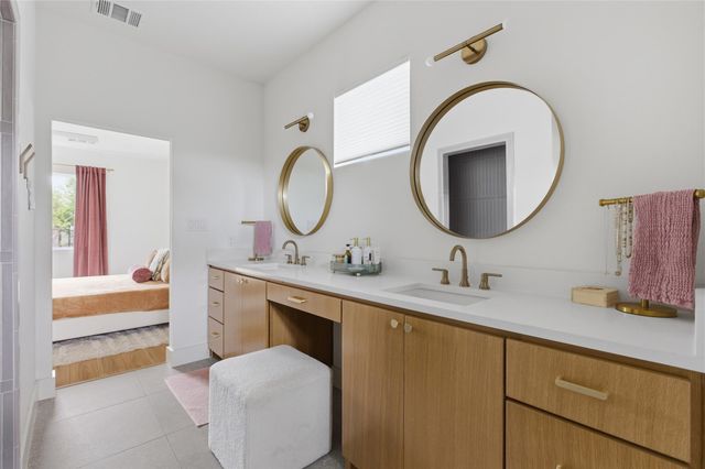 1001 Scenic DR, Georgetown, TX 78626