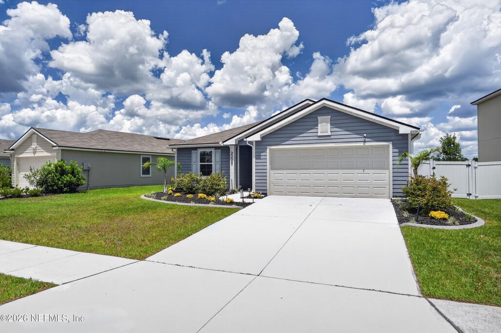 2229 WILLOW GLEN Lane, Green Cove Springs, FL 32043