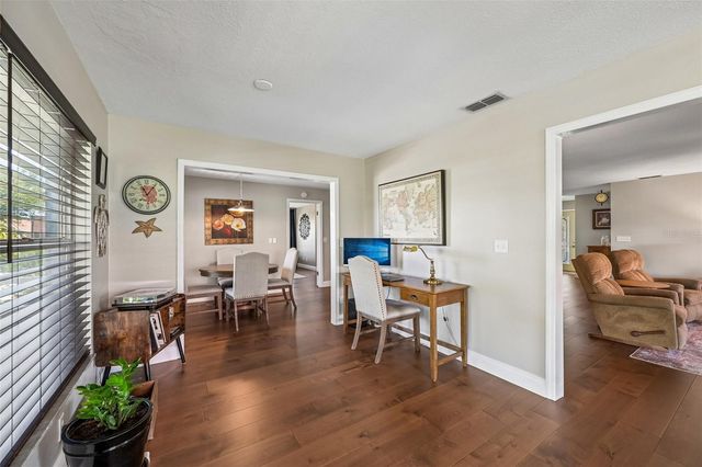 2025 NEW BEDFORD DRIVE, Sun City Center, FL 33573