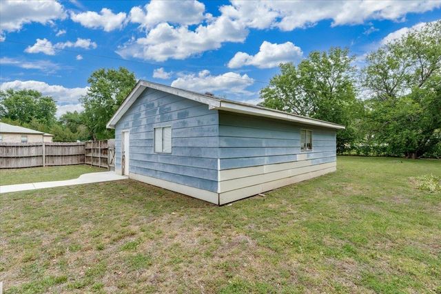 1768 N RICHMOND DR., Wichita, KS 67203
