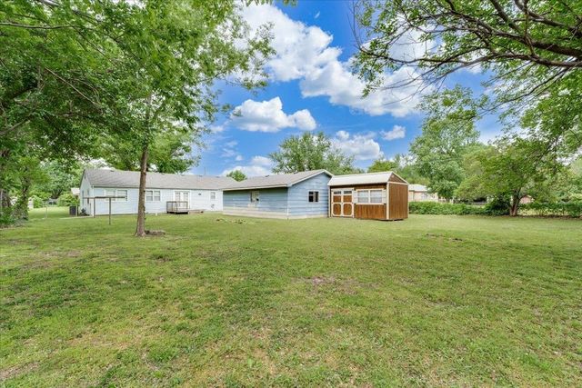 1768 N RICHMOND DR., Wichita, KS 67203