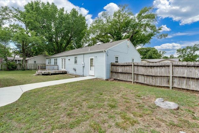 1768 N RICHMOND DR., Wichita, KS 67203