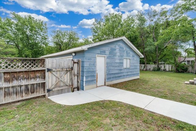 1768 N RICHMOND DR., Wichita, KS 67203