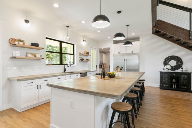 1400 Hicks Street, Tomball, TX 77375