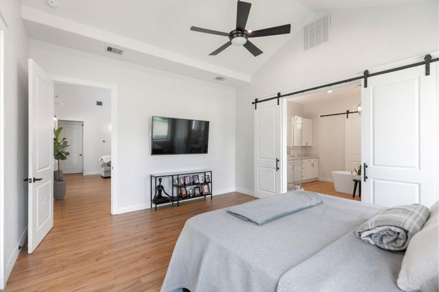 1400 Hicks Street, Tomball, TX 77375