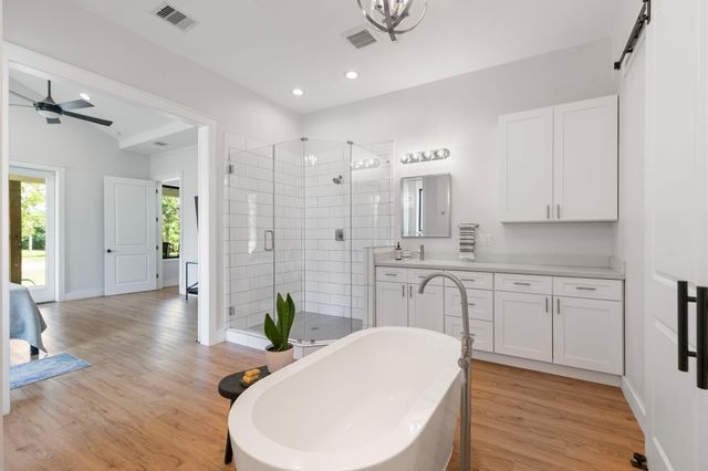 1400 Hicks Street, Tomball, TX 77375