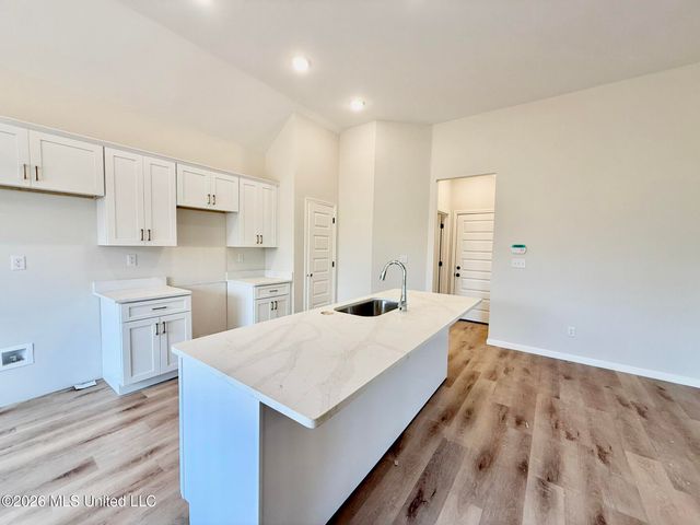 1070 Great Glen Drive, Southaven, MS 38671