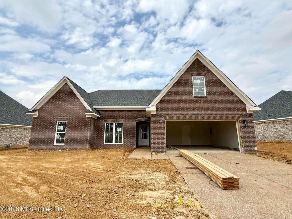 1070 Great Glen Drive, Southaven, MS 38671