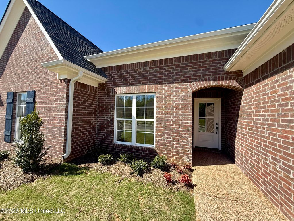 1070 Great Glen Drive, Southaven, MS 38671 — photo 2