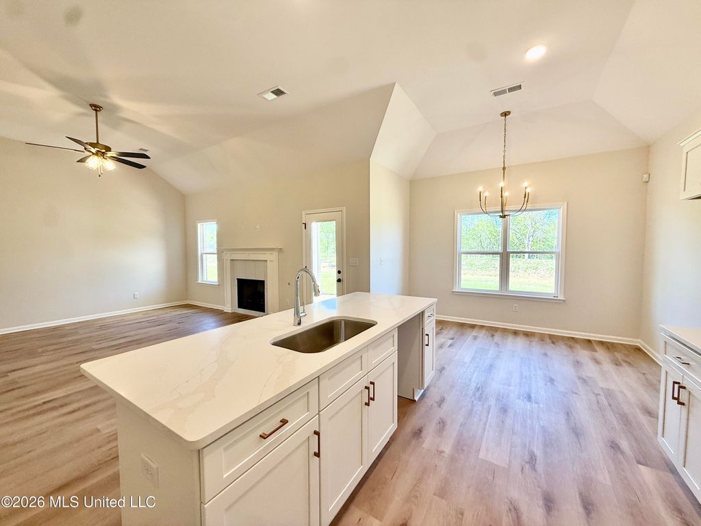 1070 Great Glen Drive, Southaven, MS 38671 — photo 5