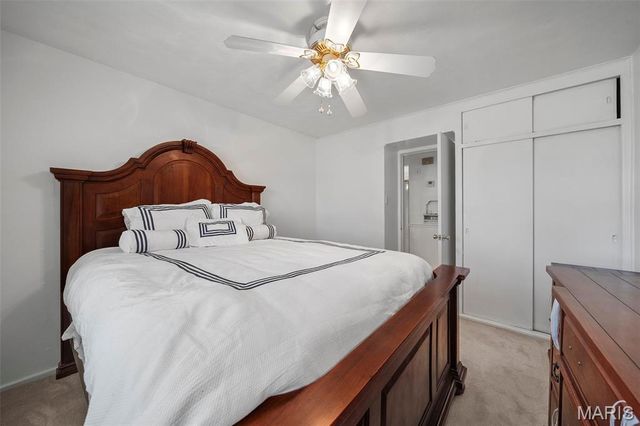 8618 Spoon Drive, St Louis, MO 63132