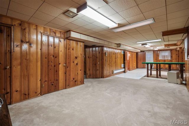 8618 Spoon Drive, St Louis, MO 63132