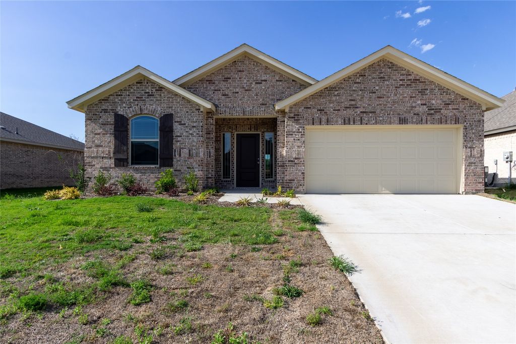 405 Stoneridge Drive, Hillsboro, TX 76645