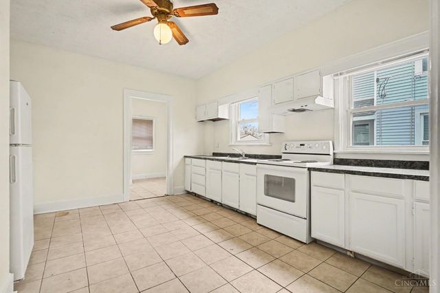 1830 Woodlawn Avenue, Middletown, OH 45044