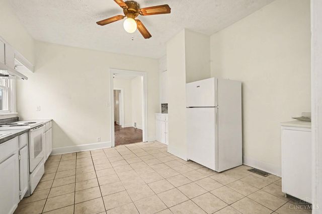 1830 Woodlawn Avenue, Middletown, OH 45044