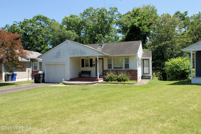 47 Coral Bell Holw Hollow, Toms River, NJ 08755