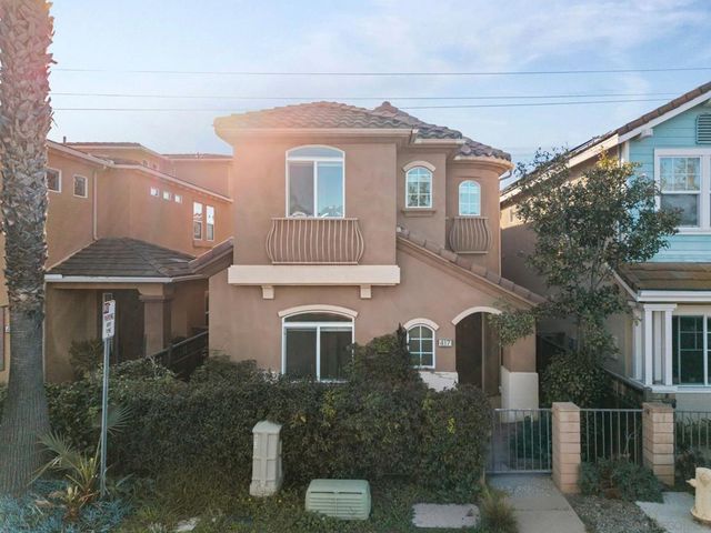 417 N Cedros Ave, Solana Beach, CA 92075