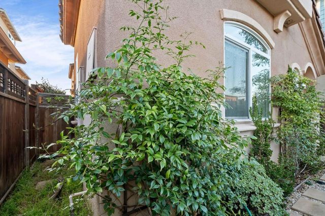 417 N Cedros Ave, Solana Beach, CA 92075