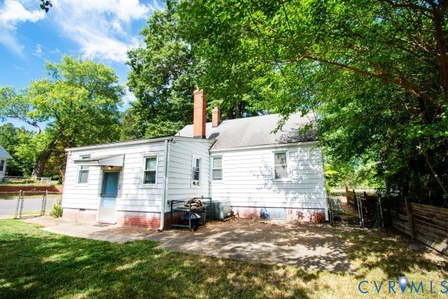6800 Three Chopt Rd, Richmond, VA 23226