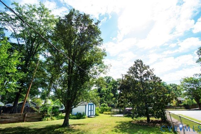 6800 Three Chopt Rd, Richmond, VA 23226