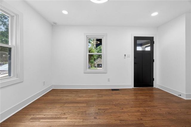 110 W 79th Terrace, Kansas City, MO 64114