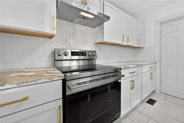 110 W 79th Terrace, Kansas City, MO 64114