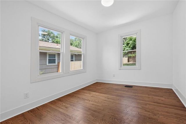110 W 79th Terrace, Kansas City, MO 64114