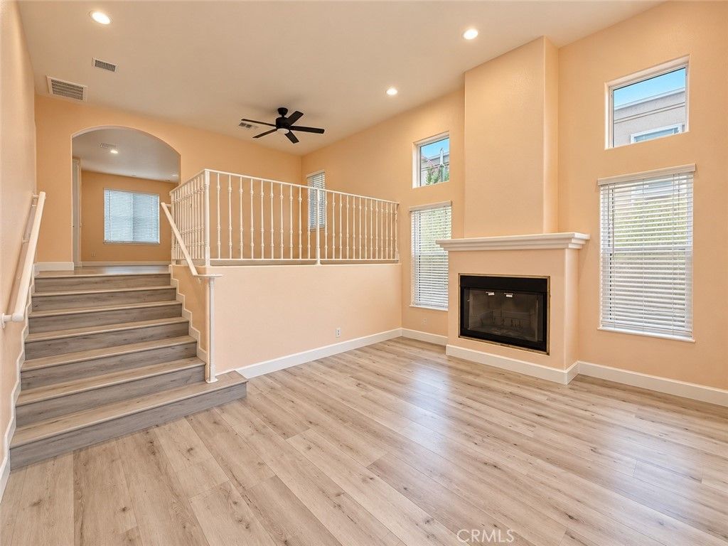 15756 Devonshire Street, Granada Hills, CA 91344 — photo 4