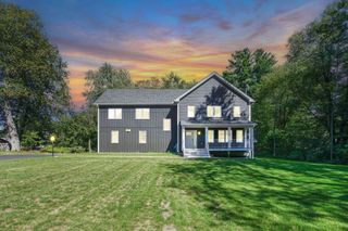 41 Dennis Rd, Longmeadow, MA 01106