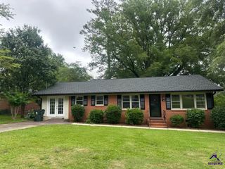 120 Springdale Drive, Warner Robins, GA 31088