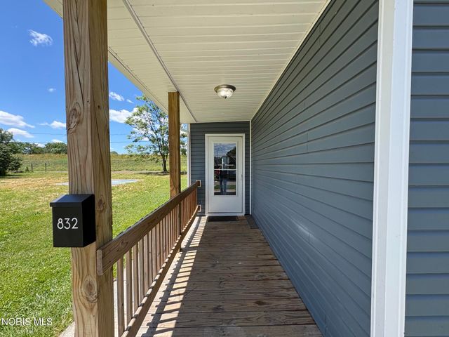 832 Bartley Place, Toledo, OH 43609