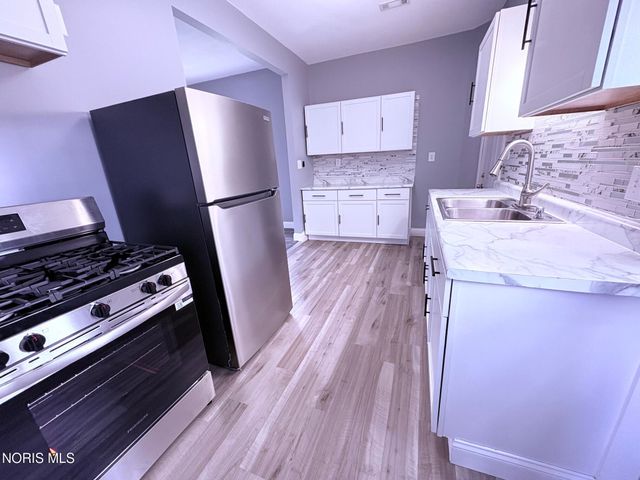 832 Bartley Place, Toledo, OH 43609