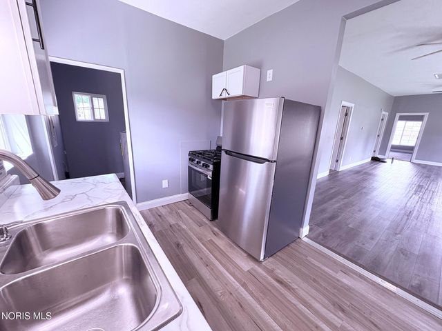 832 Bartley Place, Toledo, OH 43609