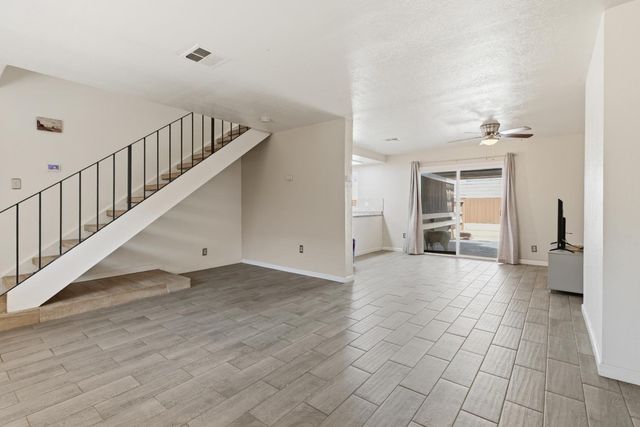 2901 Alphonse Dr, Ceres, CA 95307